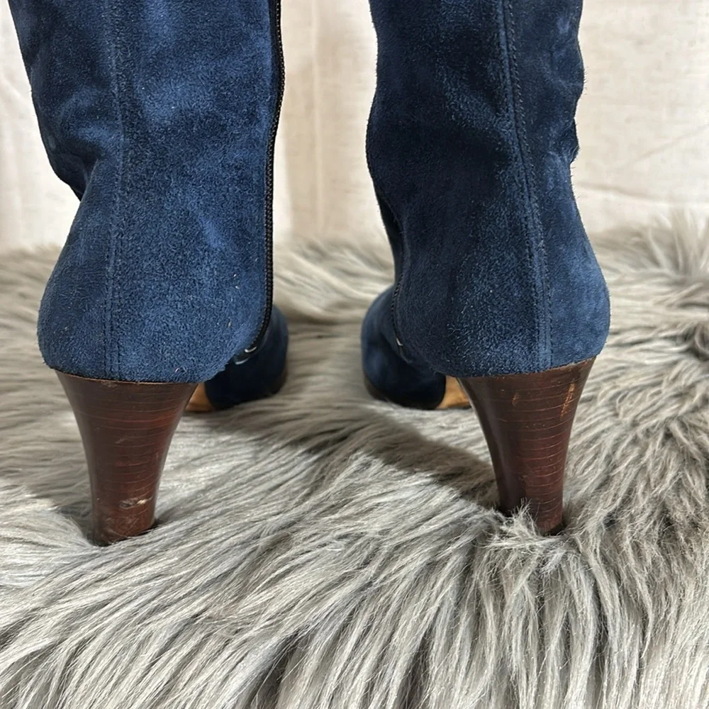 Vintage 70s Blue Suede Knee-High Women’s Boots